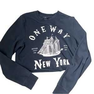 H&M cropped NY long sleeved t-shirt. Women’s XS